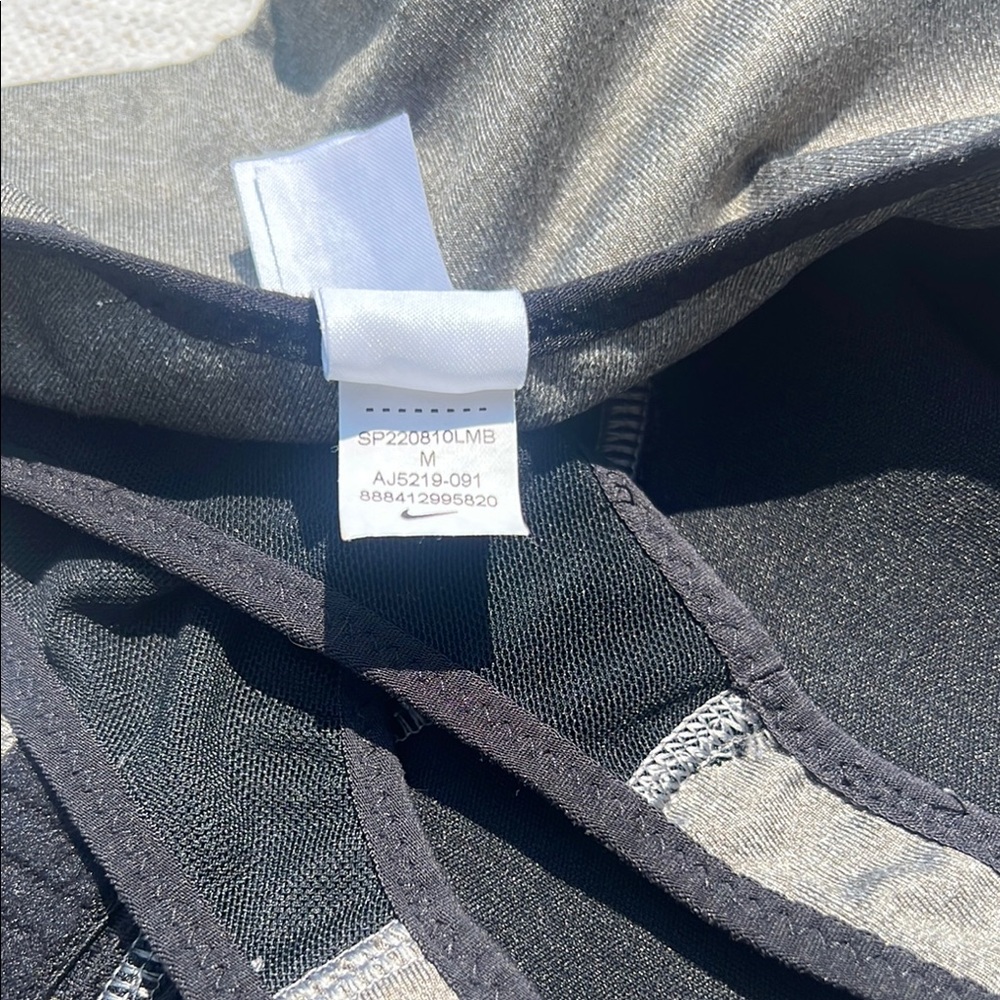 Nike Grey‎ and Black Performance Sports Bra with Mesh Style Racerback - Picture 7 of 7